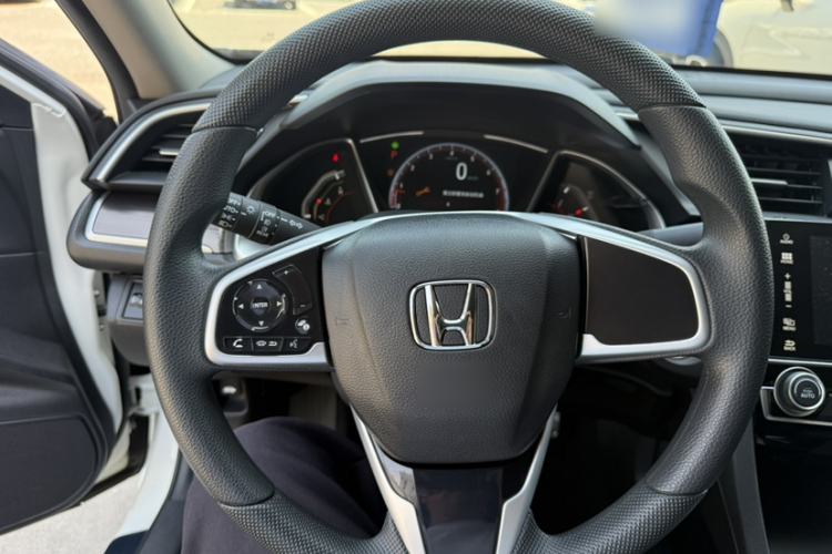 Used Honda Civic 2019 220TURBO CVT Dynamic Edition China VI Emission Standard Interior 11