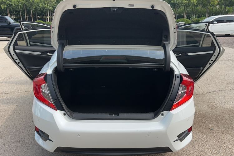 Used Honda Civic 2019 220TURBO CVT Dynamic Edition China VI Interior 11
