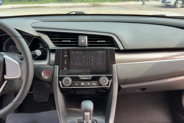 Used Honda Civic 2019 220TURBO CVT Dynamic Edition China VI Interior 14