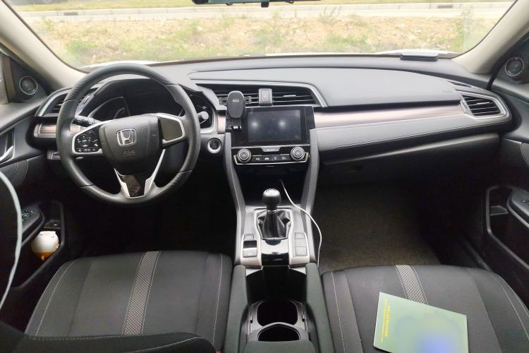 Used Honda Civic 2019 220TURBO Manual Jinkong Edition China VI Interior 2
