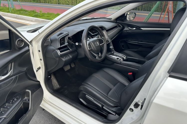 Used Honda Civic 2019 180TURBO CVT Shangqing Edition China VI Interior 2