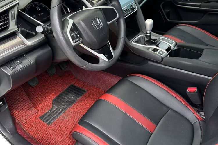 Used Honda Civic 2019 220TURBO Manual Jinkong Edition China VI Interior 2