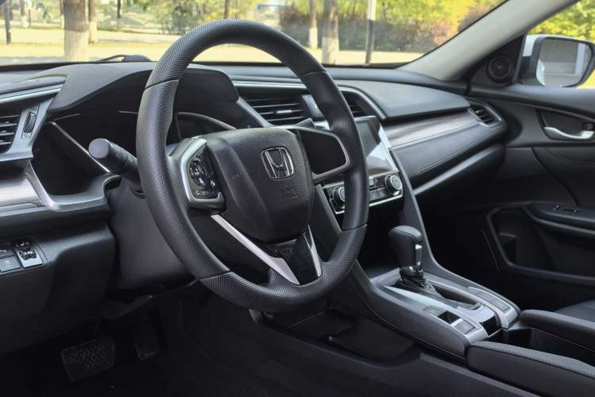 Used Honda Civic 2019 220TURBO CVT Dynamic Edition China V Interior 2