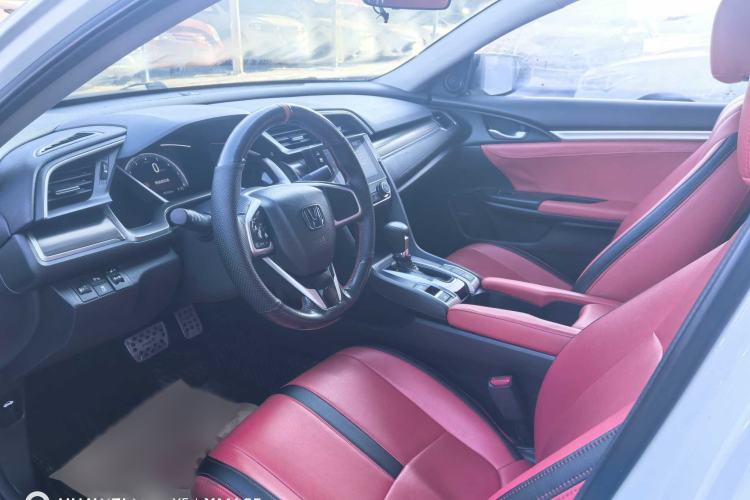 Used Honda Civic 2019 220TURBO CVT Dynamic Edition China V Interior 2