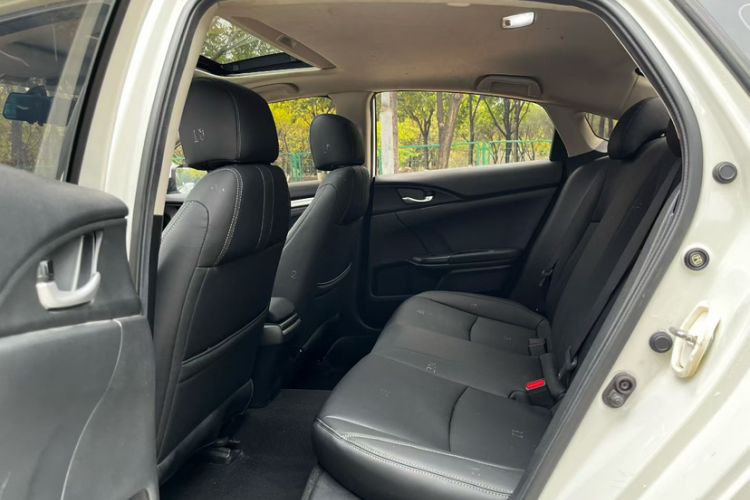 Used Honda Civic 2019 180TURBO CVT Shangdong Edition China VI Interior 3