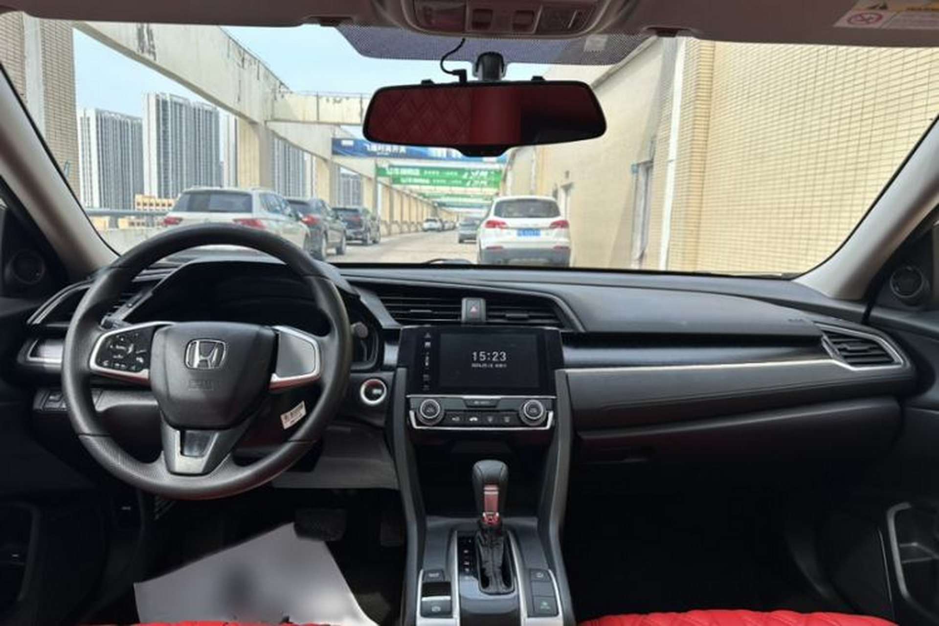 Used Honda Civic 2019 180TURBO CVT Shangdong Edition China V Interior 3