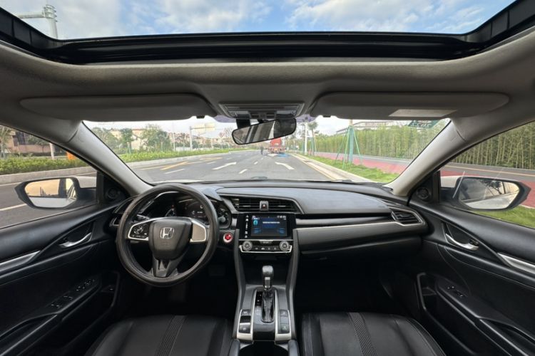 Used Honda Civic 2019 180TURBO CVT Shangqing Edition China VI Interior 3