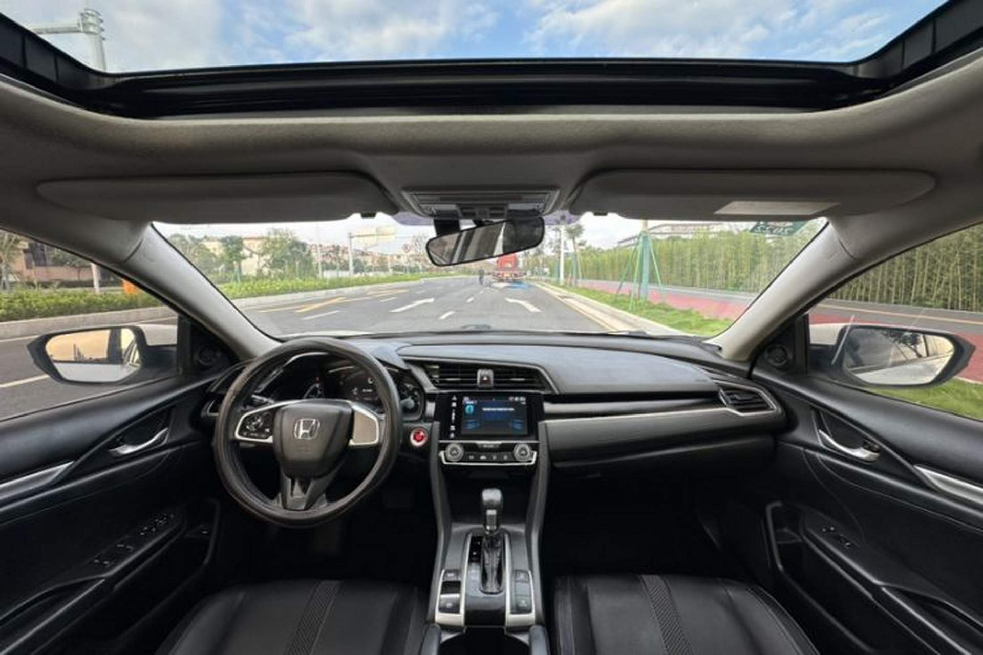 Used Honda Civic 2019 180TURBO CVT Shangqing Edition China VI Interior 3