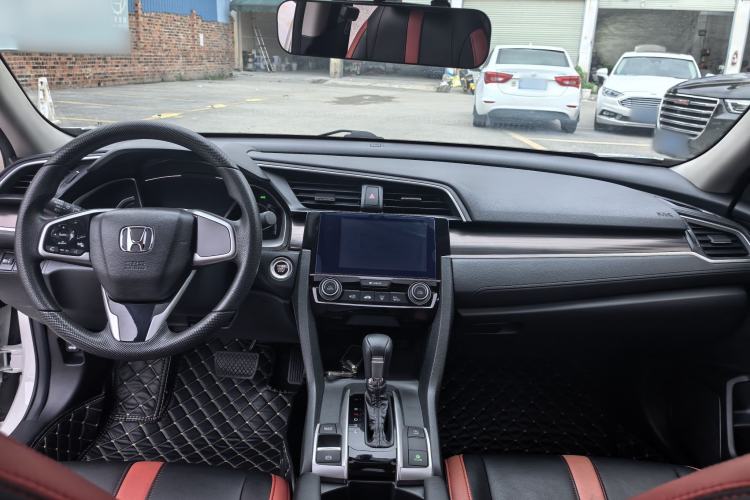 Used Honda Civic 2019 220TURBO CVT Dynamic Edition China VI Interior 3