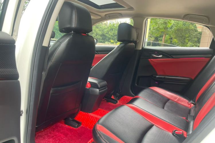 Used Honda Civic 2019 220TURBO CVT Dynamic Edition China V Emission Standard Interior 3