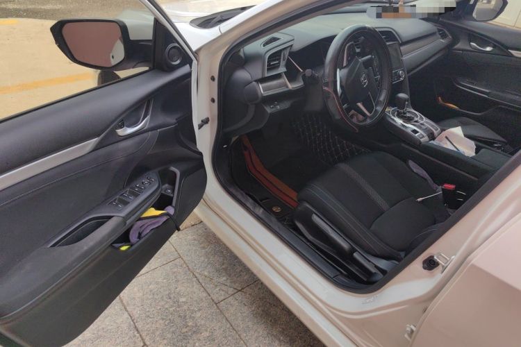 Used Honda Civic 2019 220TURBO CVT Dynamic Edition China VI Interior 3