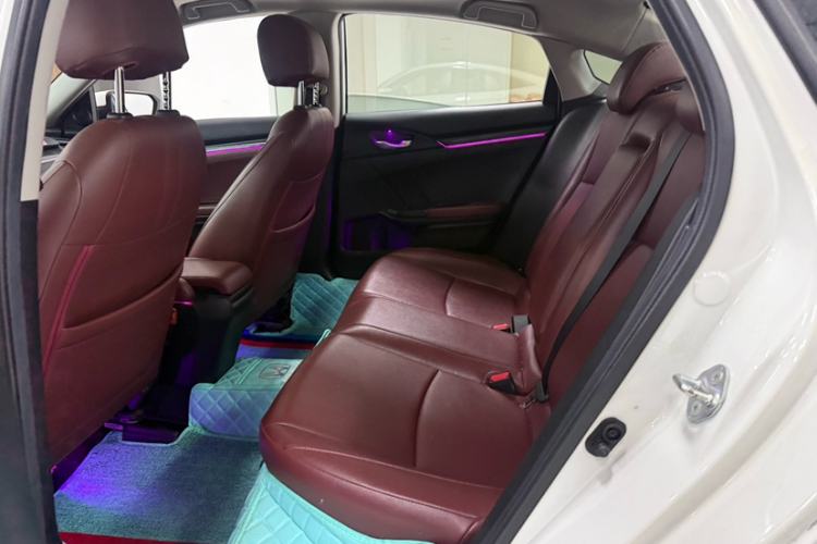 Used Honda Civic 2019 220TURBO Manual Jinkong Edition China VI Interior 3