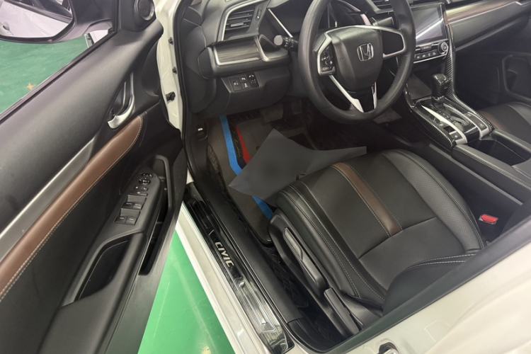 Used Honda Civic 2019 220TURBO CVT Dynamic Edition China VI Interior 3