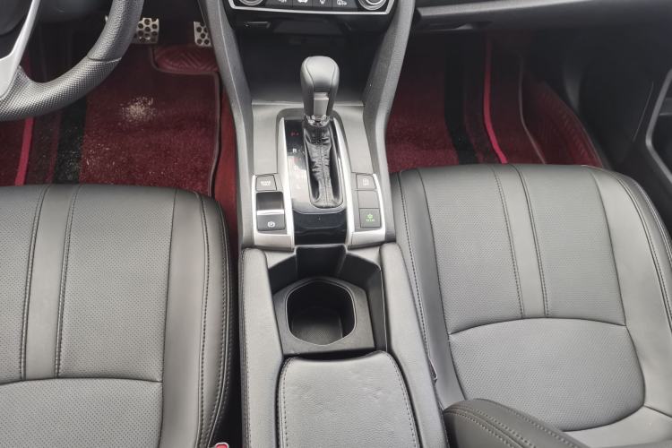Used Honda Civic 2019 220TURBO CVT Dynamic Edition China VI Emission Standard Interior 4
