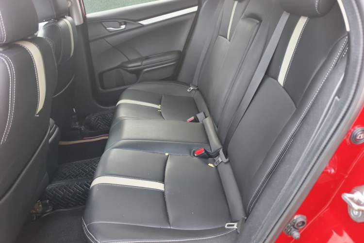 Used Honda Civic 2019 220TURBO CVT Dynamic Edition China VI Interior 4