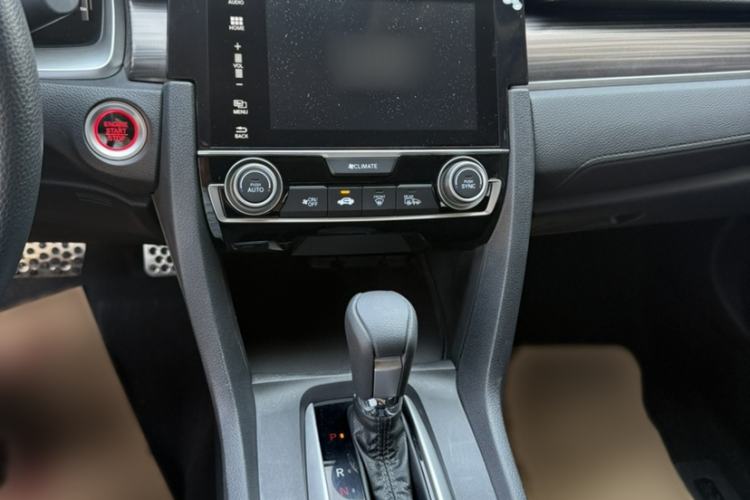 Used Honda Civic 2019 220TURBO CVT Dynamic Edition China VI Emission Standard Interior 4