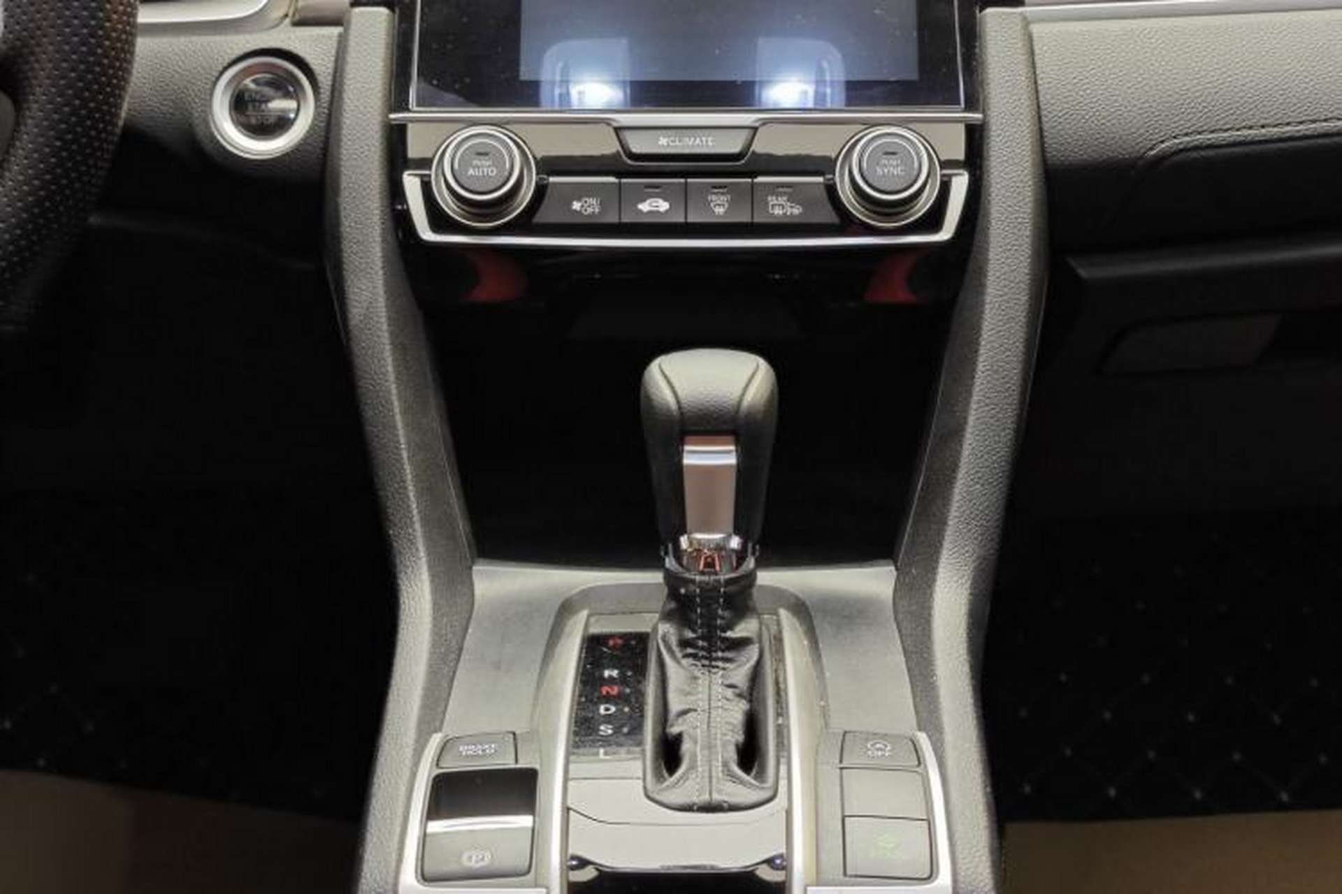 Used Honda Civic 2019 220TURBO CVT Dynamic Edition China VI Interior 4