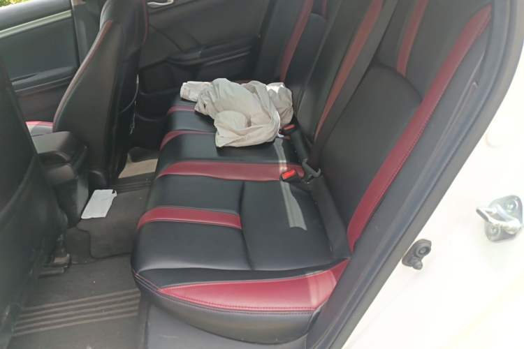 Used Honda Civic 2019 220TURBO CVT Dynamic Edition China VI Interior 4