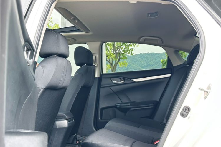 Used Honda Civic 2019 220TURBO CVT Dynamic Edition China V Interior 4