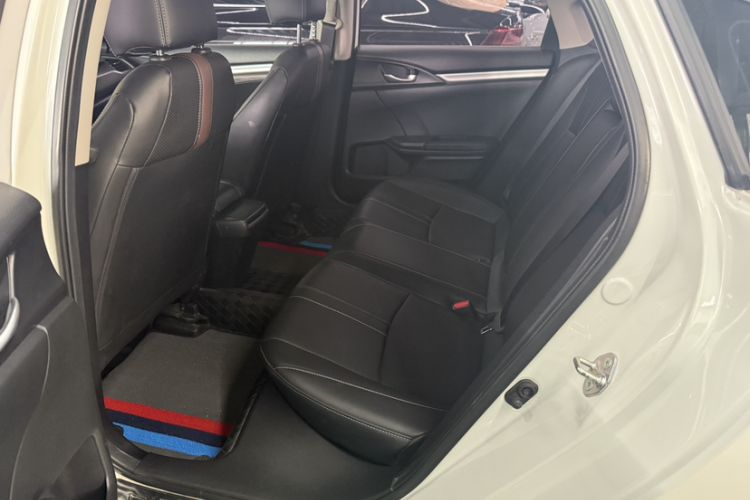 Used Honda Civic 2019 220TURBO CVT Dynamic Edition China VI Interior 4