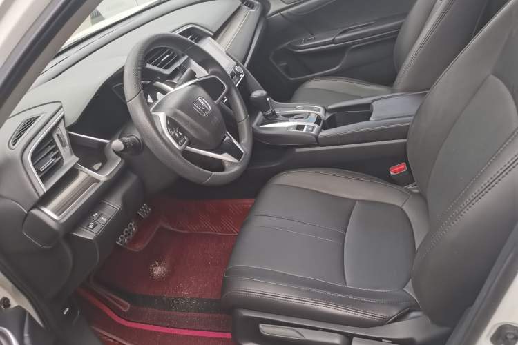 Used Honda Civic 2019 220TURBO CVT Dynamic Edition China VI Emission Standard Interior 5