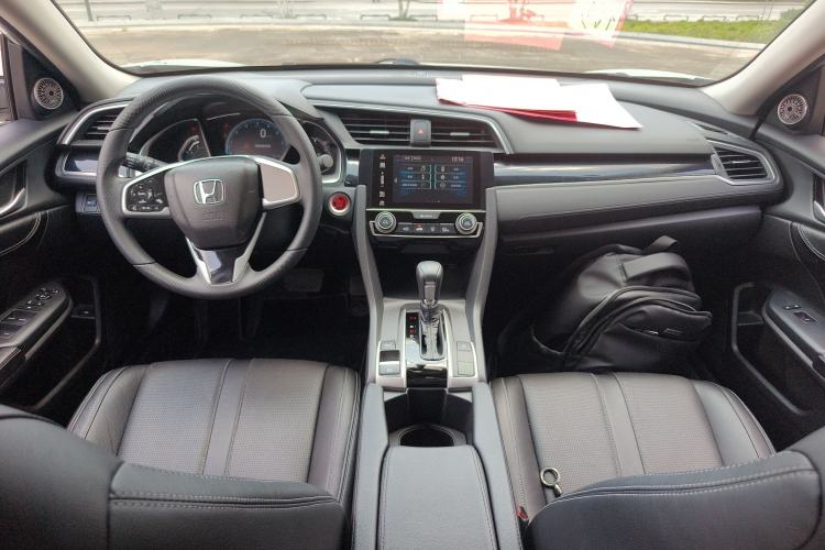 Used Honda Civic 2019 220TURBO CVT Dynamic Edition China VI Interior 5
