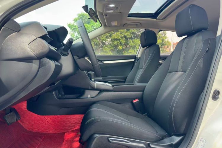 Used Honda Civic 2019 220TURBO CVT Dynamic Edition China VI Interior 5