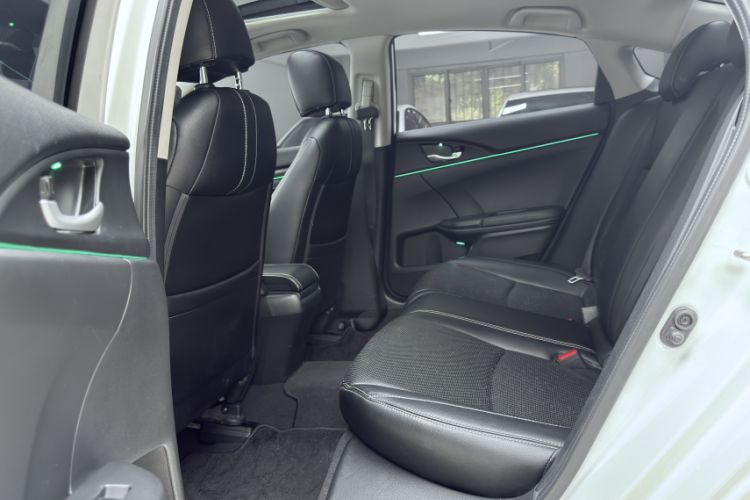 Used Honda Civic 2019 180TURBO CVT Shangdong Edition China VI Interior 5