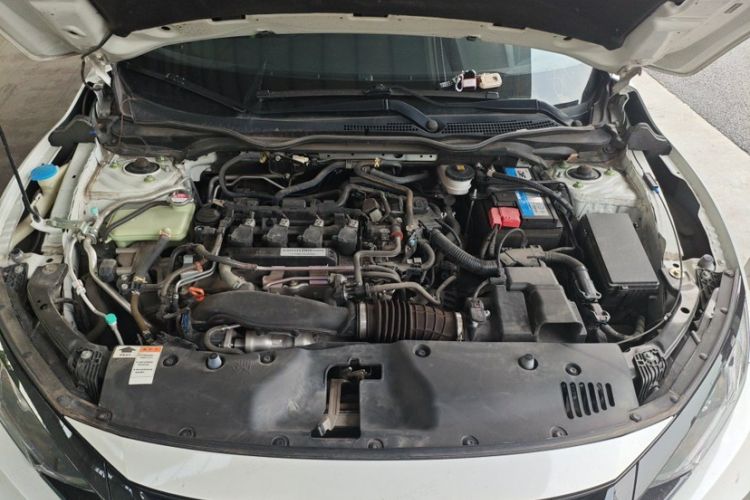 Used Honda Civic 2019 220TURBO CVT Dynamic Edition China VI Emission Standard Interior 5