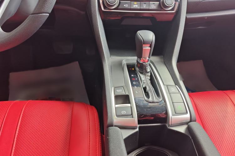 Used Honda Civic 2019 220TURBO CVT Dynamic Edition China VI Interior 5