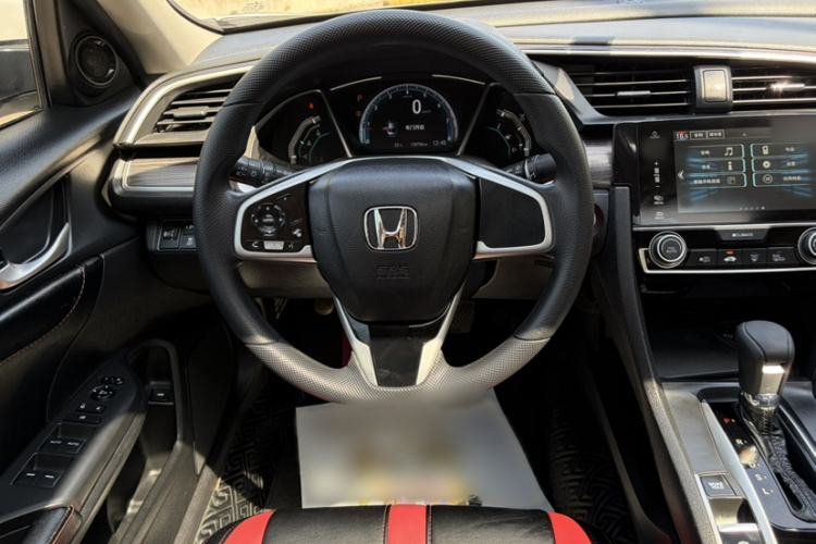 Used Honda Civic 2019 220TURBO CVT Dynamic Edition China V Interior 5