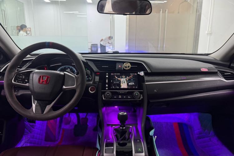 Used Honda Civic 2019 220TURBO Manual Jinkong Edition China VI Interior 5
