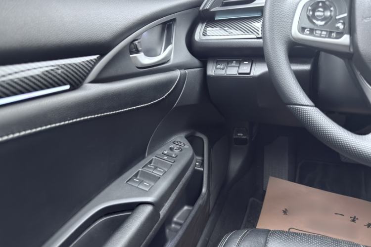 Used Honda Civic 2019 180TURBO CVT Shangdong Edition China VI Interior 6