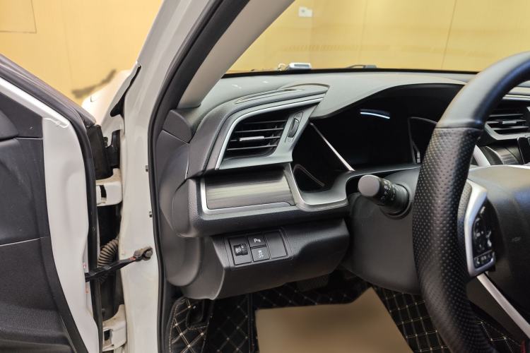 Used Honda Civic 2019 220TURBO CVT Dynamic Edition China VI Interior 6
