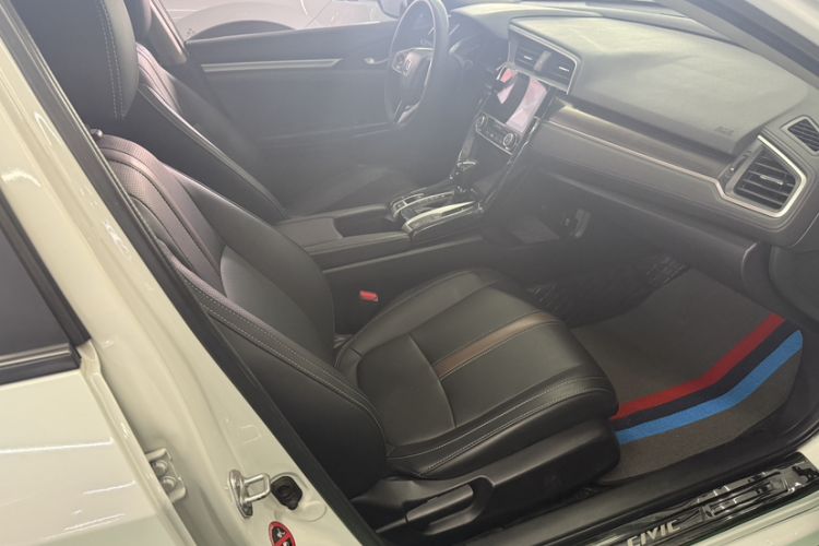 Used Honda Civic 2019 220TURBO CVT Dynamic Edition China VI Interior 6