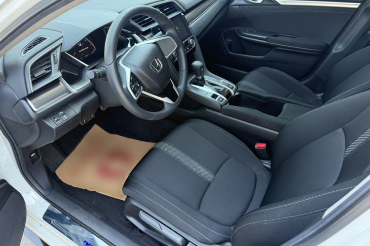 Used Honda Civic 2019 220TURBO CVT Dynamic Edition China VI Emission Standard Interior 7