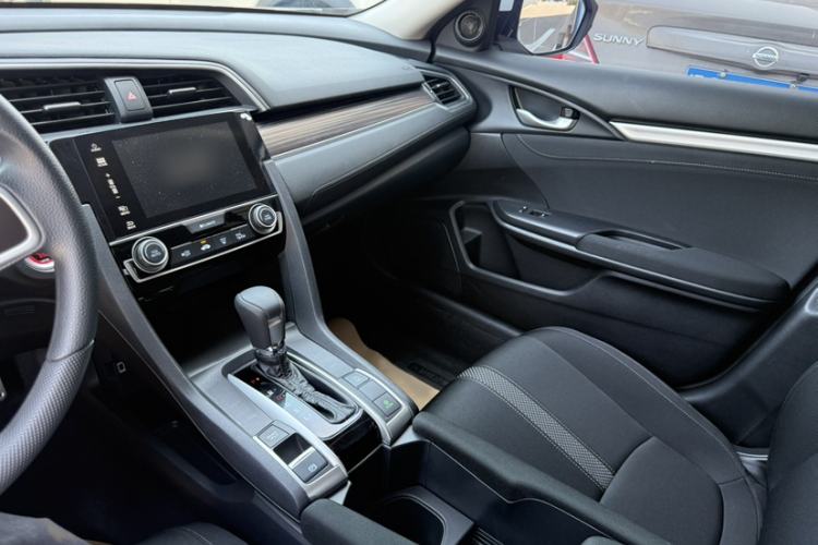 Used Honda Civic 2019 220TURBO CVT Dynamic Edition China VI Emission Standard Interior 8