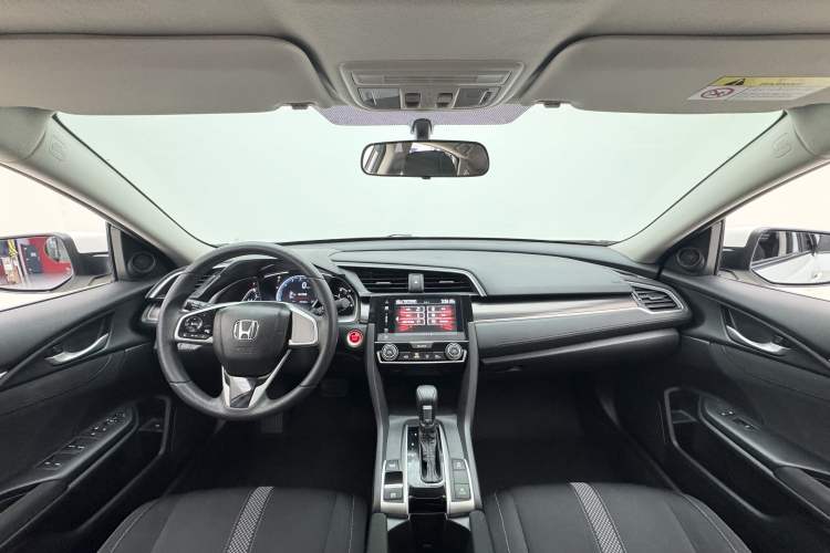 Used Honda Civic 2019 220TURBO CVT Dynamic Edition China VI Interior 8