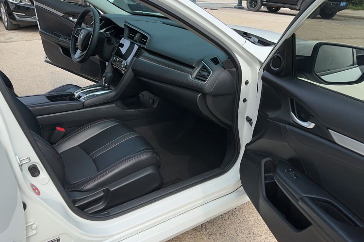 Used Honda Civic 2019 220TURBO CVT Dynamic Edition China VI Interior 9