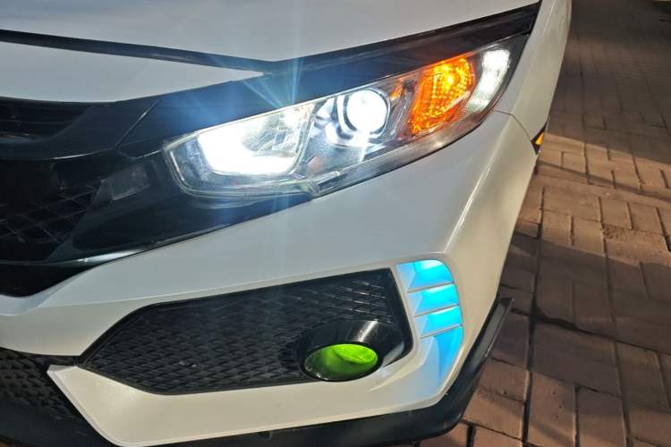 Used Honda Civic 2019 220TURBO CVT Dynamic Edition China VI Emission Standard Left Front Headlight