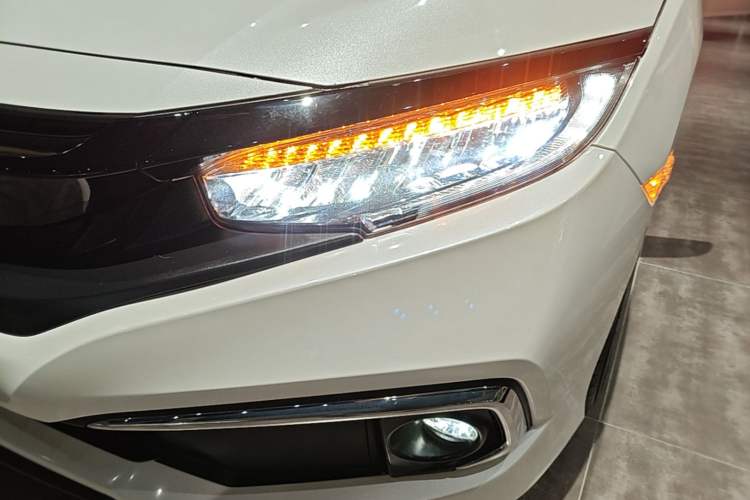 Used Honda Civic 2019 220TURBO CVT Power Edition China VI Emission Standard Left Front Headlight