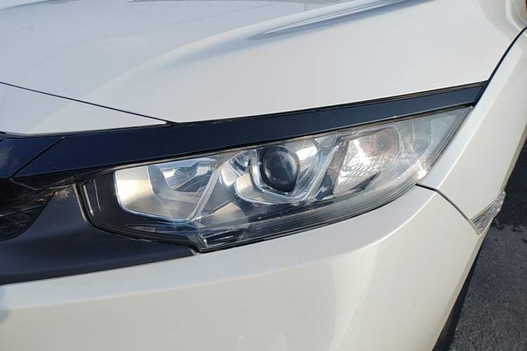 Used Honda Civic 2019 220TURBO CVT Dynamic Edition China VI Left Front Headlight