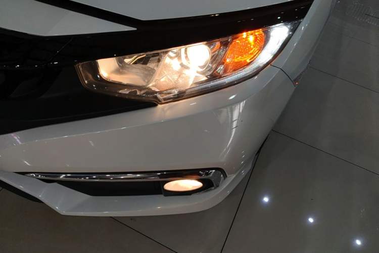 Used Honda Civic 2019 220TURBO CVT Dynamic Edition China VI Left Front Headlight