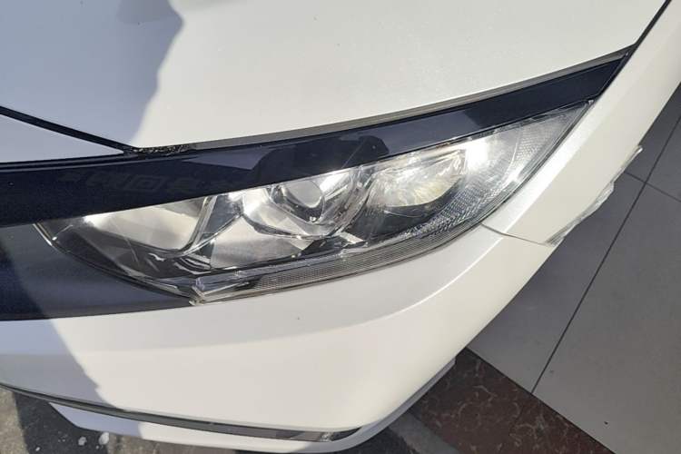 Used Honda Civic 2019 220TURBO CVT Dynamic Edition China VI Left Front Headlight