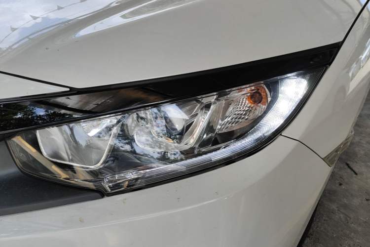 Used Honda Civic 2019 220TURBO CVT Dynamic Edition China VI Left Front Headlight