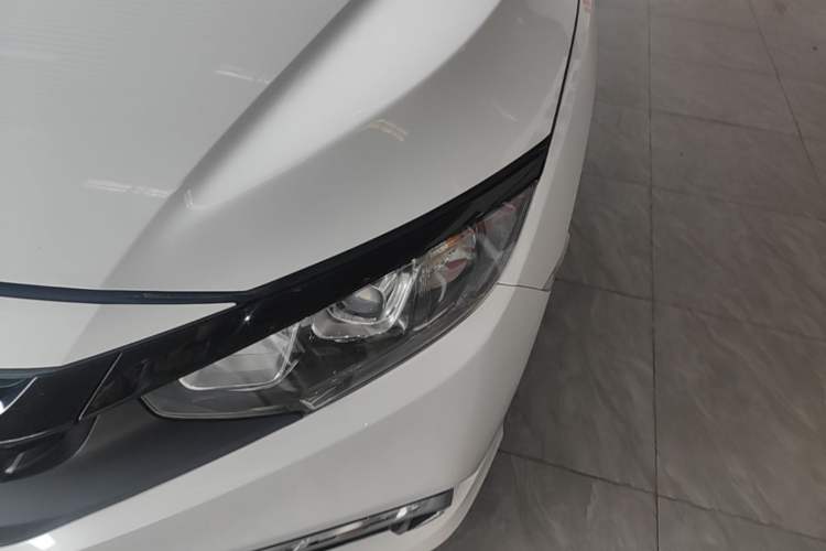 Used Honda Civic 2019 180TURBO CVT Shangyue Edition China V Emission Standard Left Front Headlight