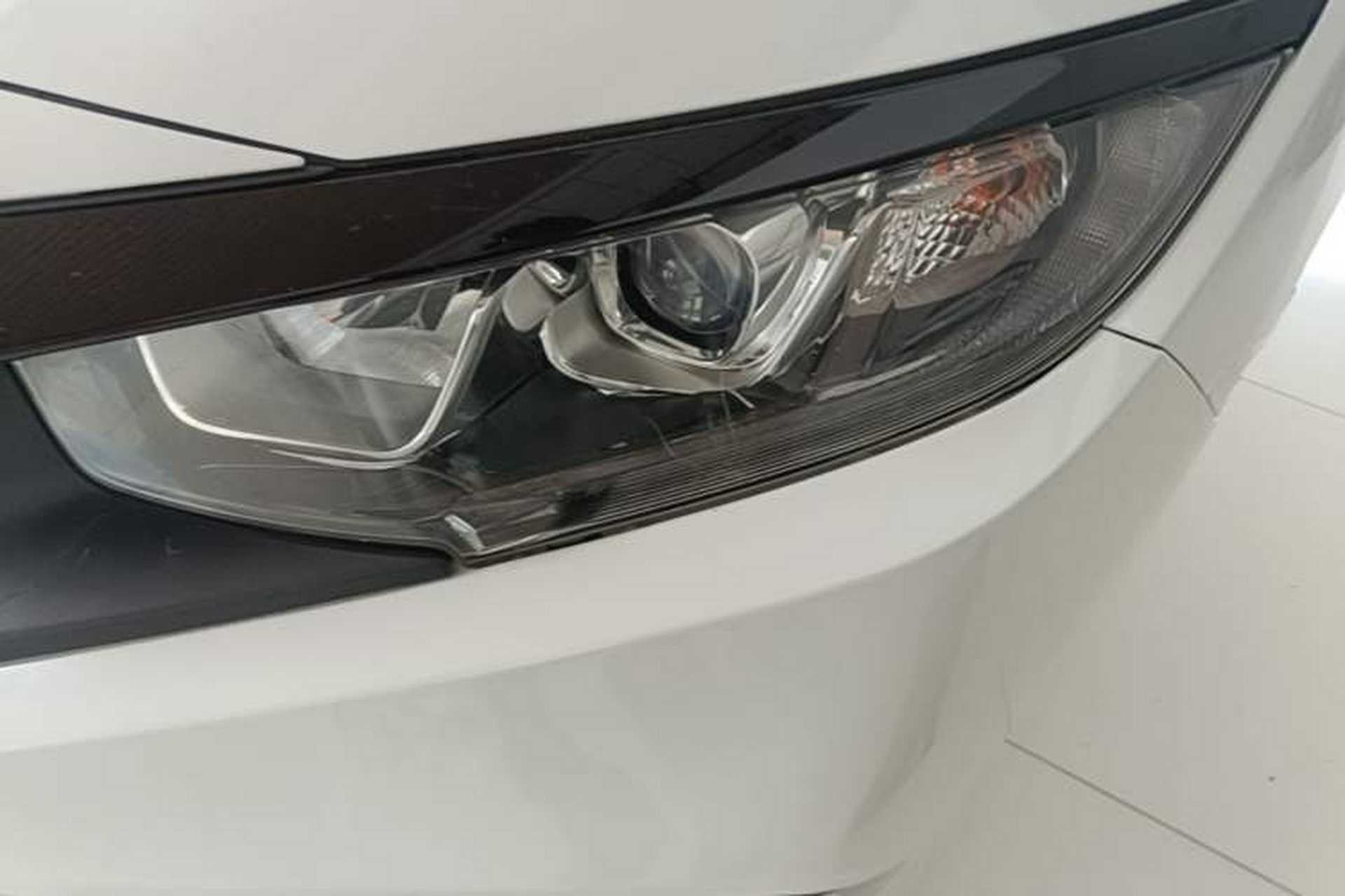 Used Honda Civic 2019 220TURBO CVT Dynamic Edition China VI Left Front Headlight