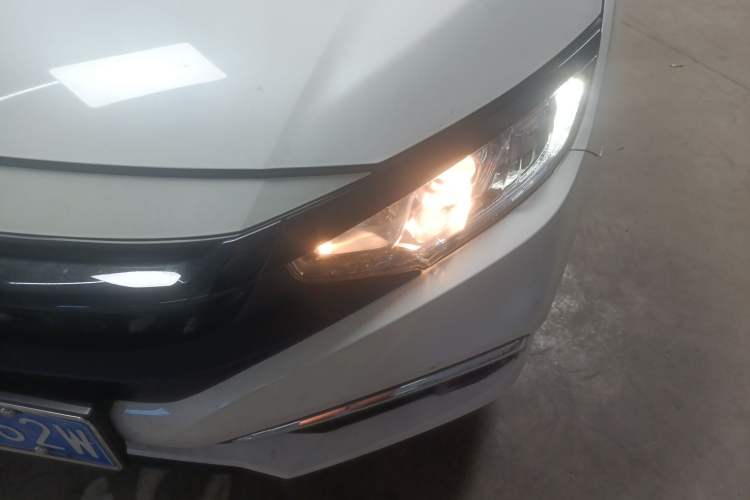 Used Honda Civic 2019 220TURBO CVT Dynamic Edition China VI Left Front Headlight