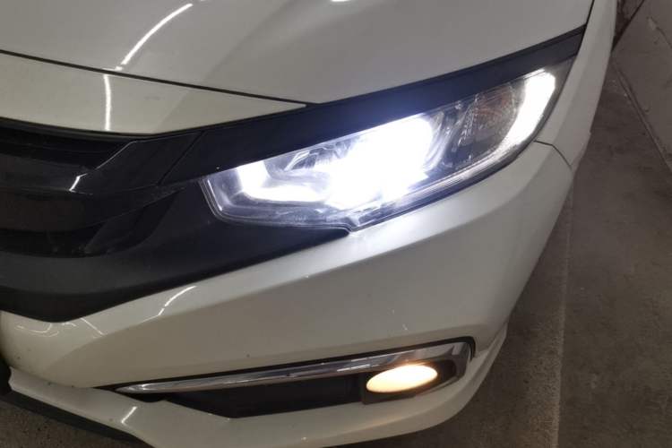 Used Honda Civic 2019 220TURBO CVT Dynamic Edition China VI Left Front Headlight
