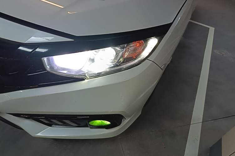 Used Honda Civic 2019 220TURBO CVT Dynamic Edition China VI Left Front Headlight